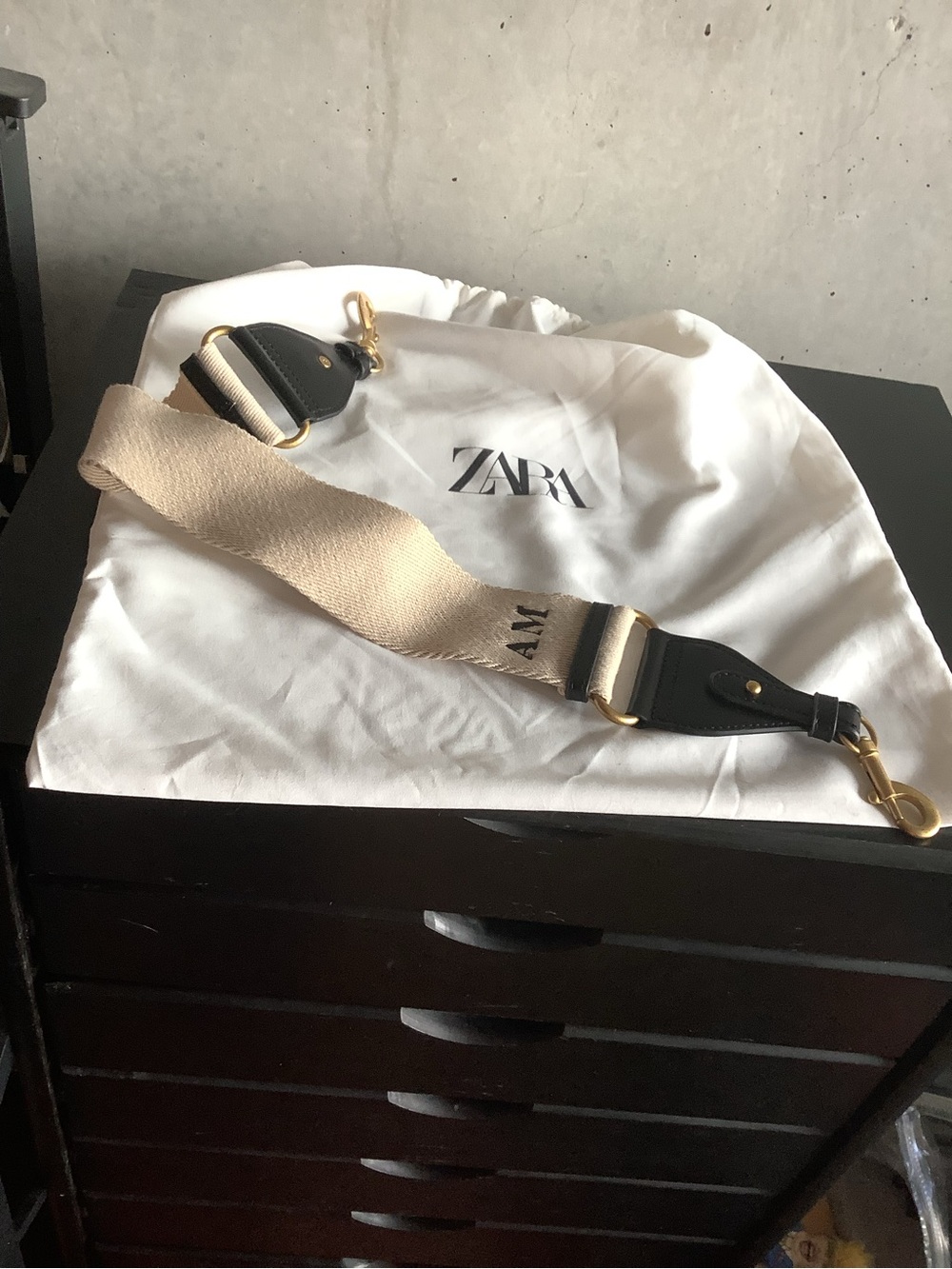Zara Black Crossbody Saddle Bag - Picture 12 of 13